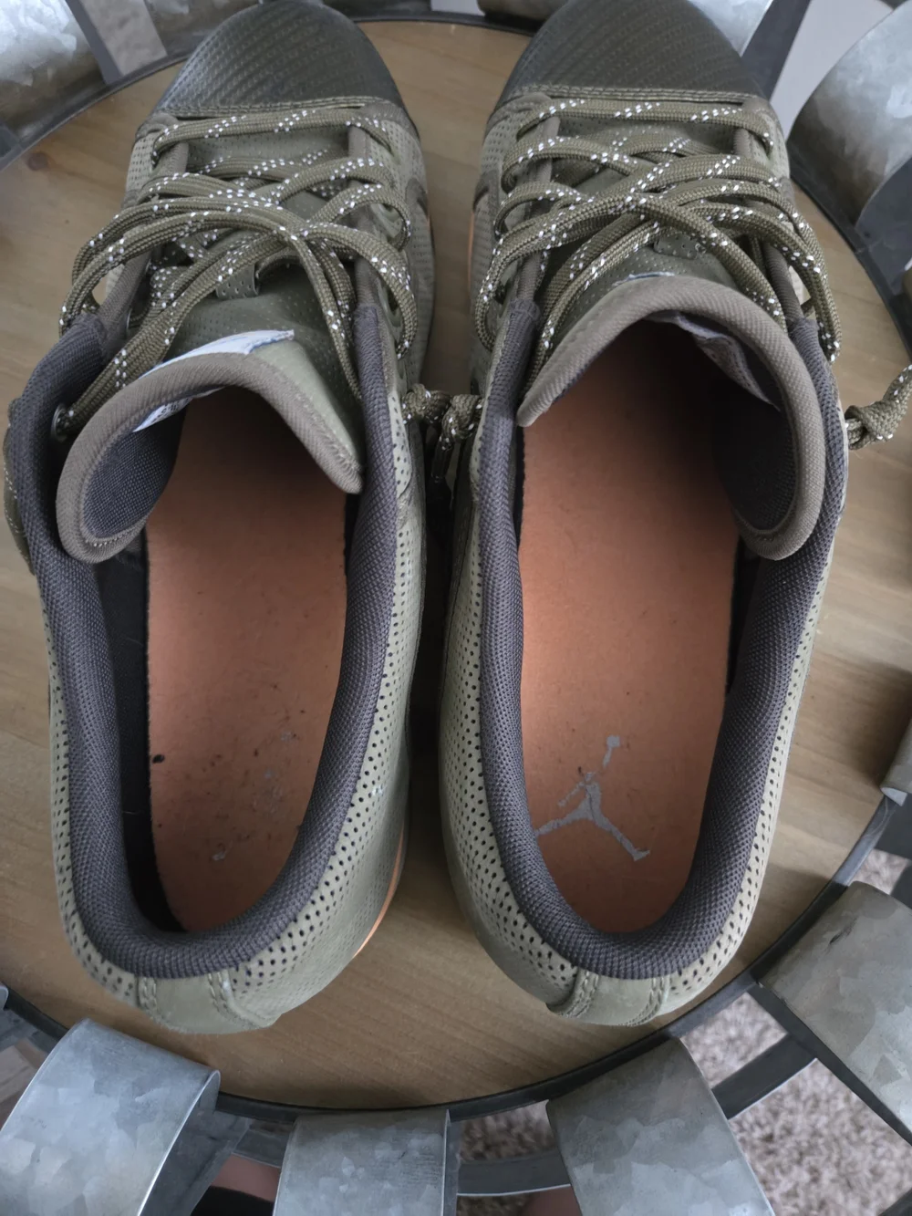 Jordan low top